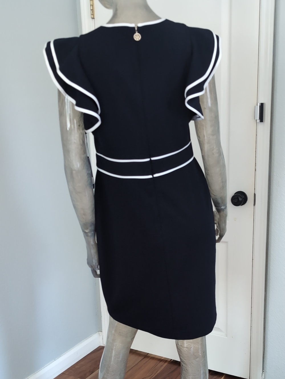 Tommy Hilfiger Navy Flutter Sleeve Sheath Dress Size 8 Nwt ❤️ - Picture 3 of 11